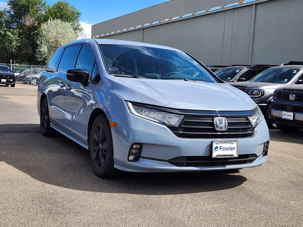 Used 2023 Honda Odyssey Sport image 3