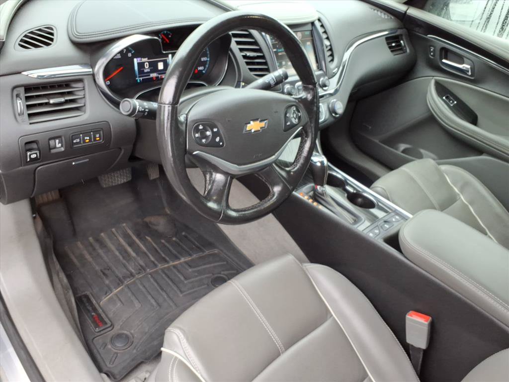 Used 2017 Chevrolet Impala Premier w/ Enhanced Convenience Package FWD image 6