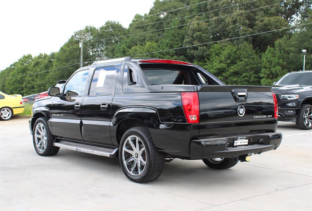 Used 2006 Cadillac Escalade EXT image 5