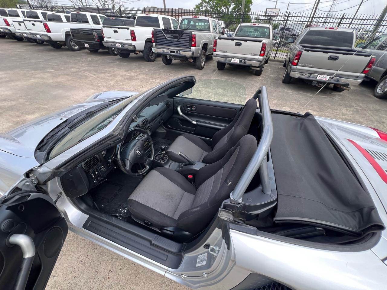 Used 2002 Toyota MR2 RWD image 70