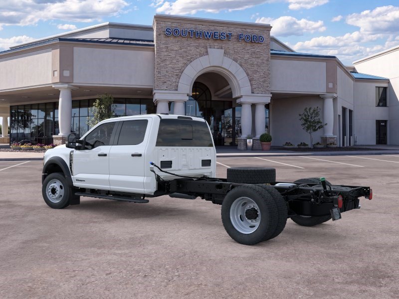 New 2026 Ford F550 4x4 Crew Cab image 4