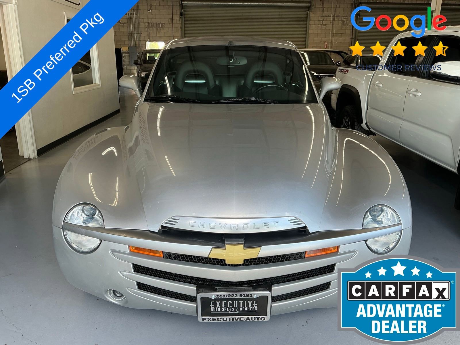 Used 2005 Chevrolet SSR w/ Preferred Equipment Group image 3