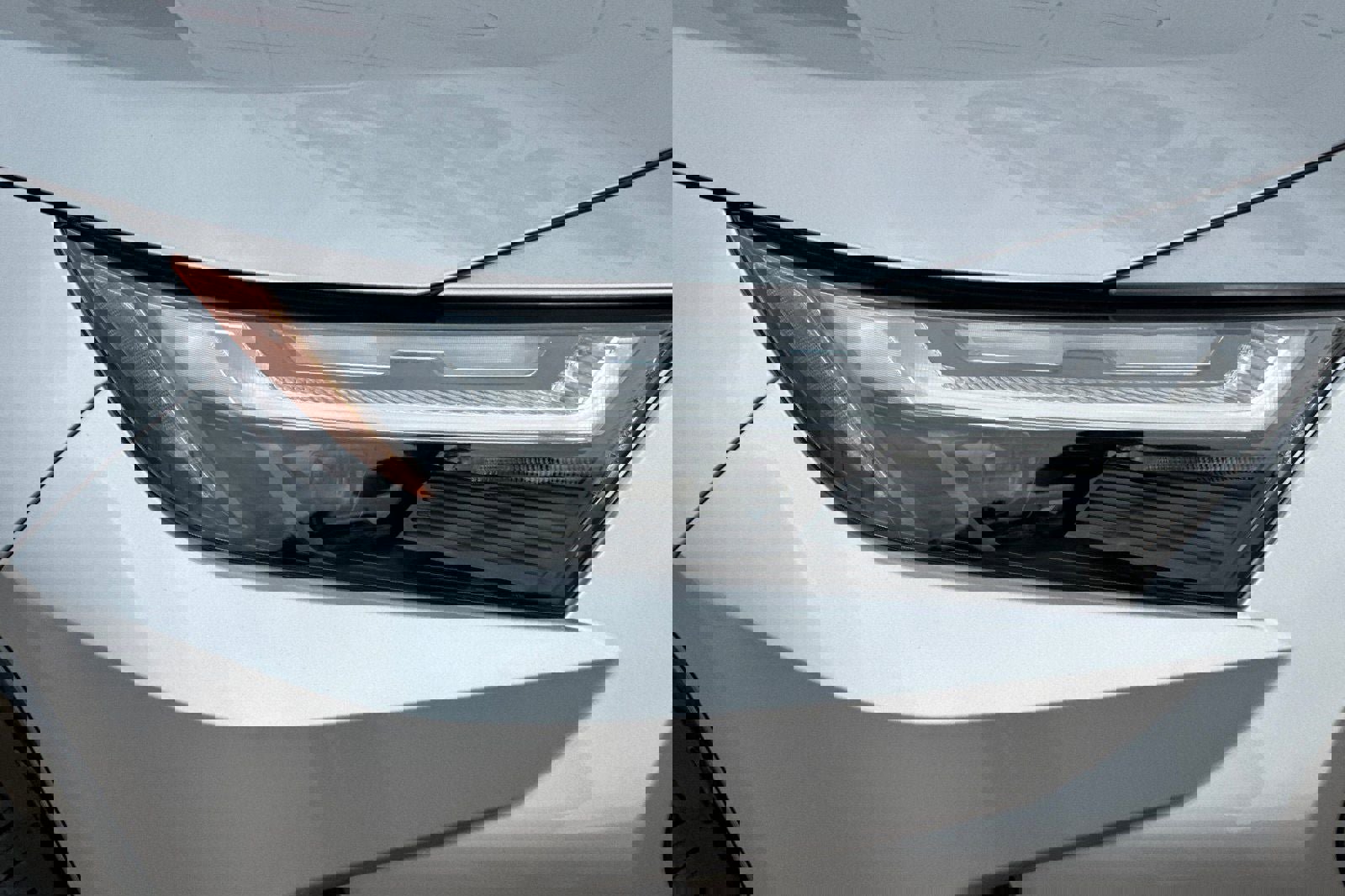 New 2025 Toyota RAV4 XSE image 32