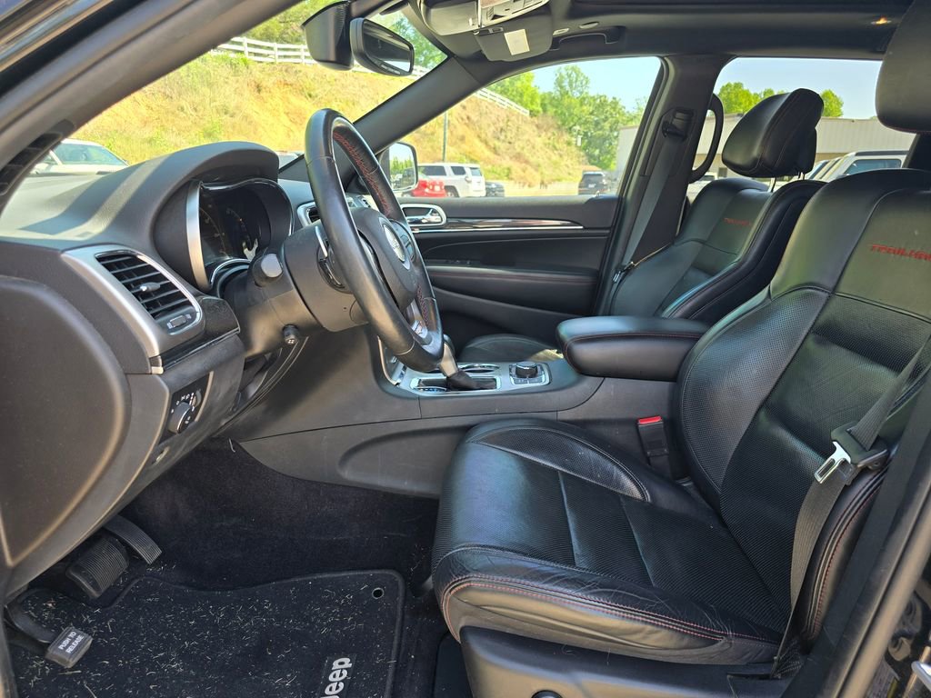 Used 2018 Jeep Grand Cherokee Trailhawk w/ Trailhawk Luxury Group AWD/4WD image 5