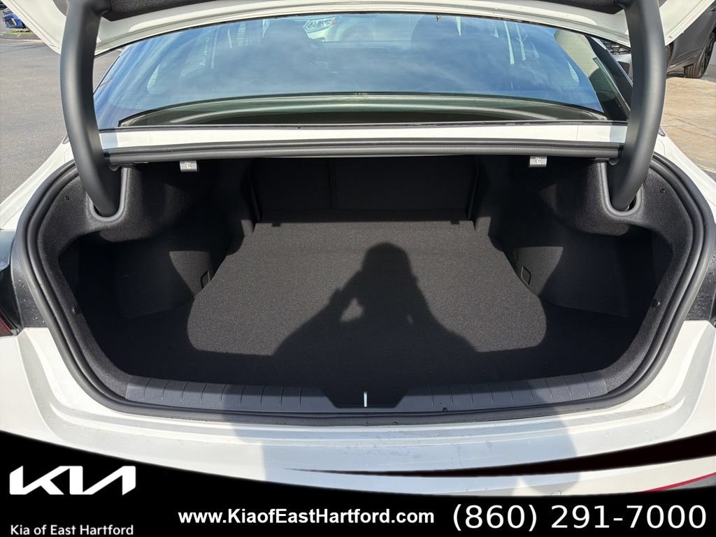 New 2026 Kia K5 LXS FWD image 16
