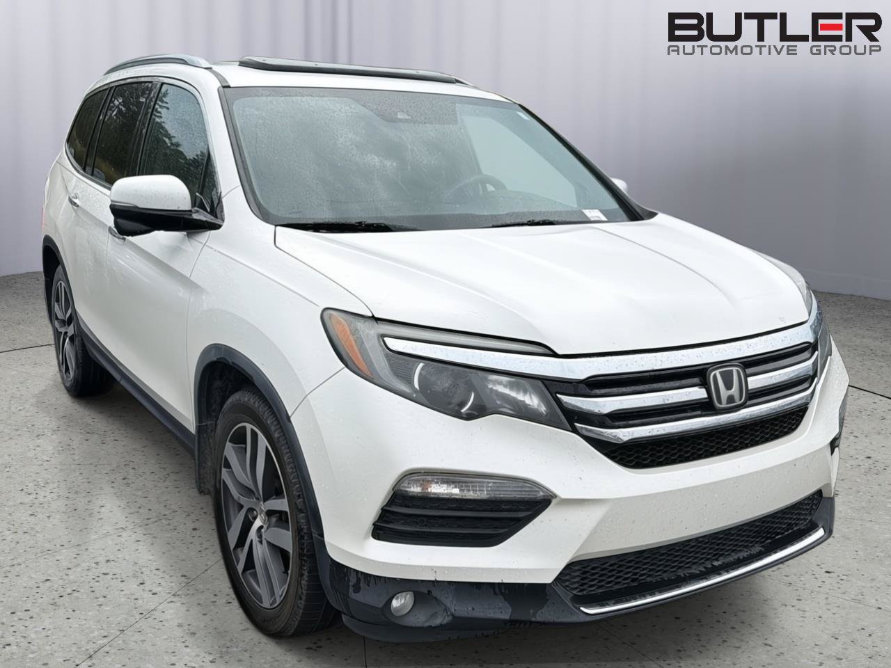 Used 2017 Honda Pilot Touring image 6