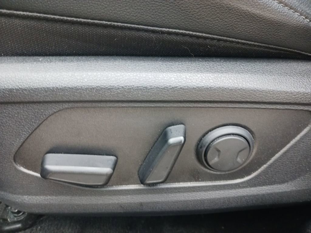 Used 2023 Kia Sportage EX image 6