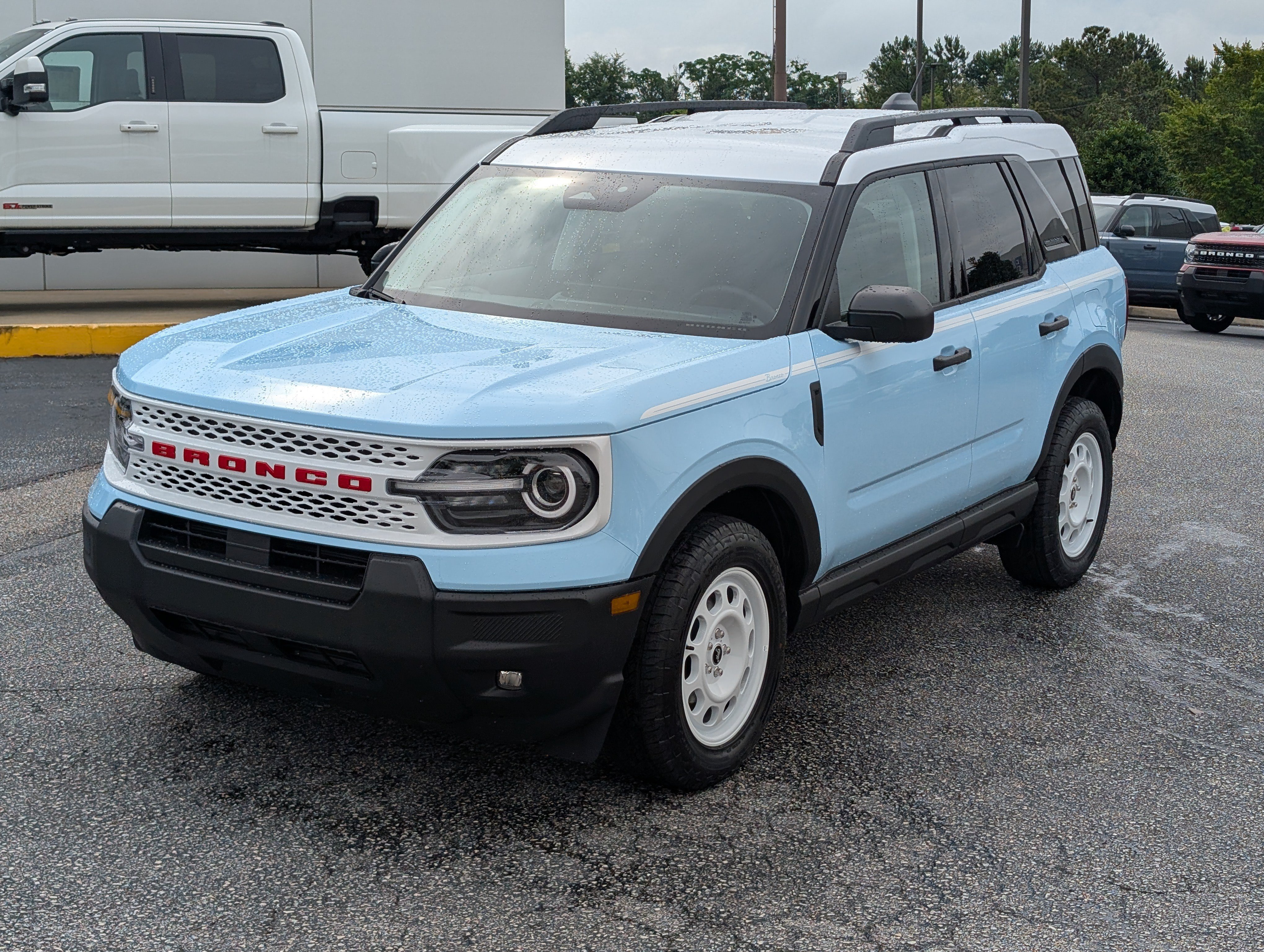 New 2026 Ford Bronco Sport Heritage w/ Convenience Package AWD/4WD image 2