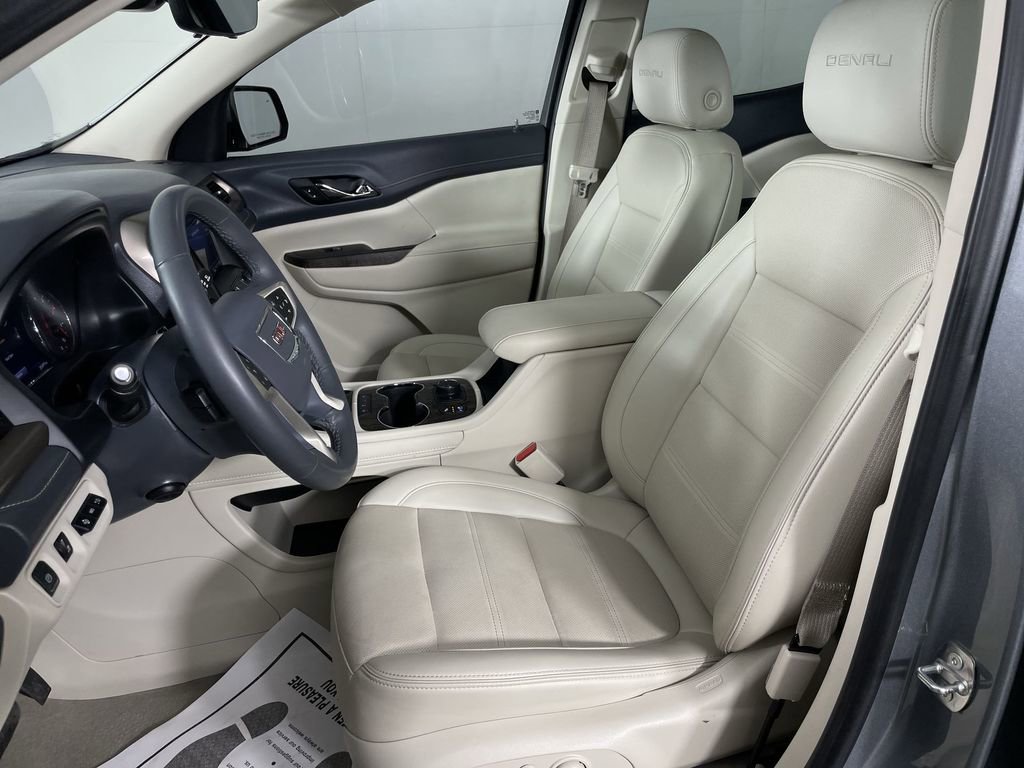 Used 2023 GMC Acadia Denali w/ Denali Ultimate Package image 19