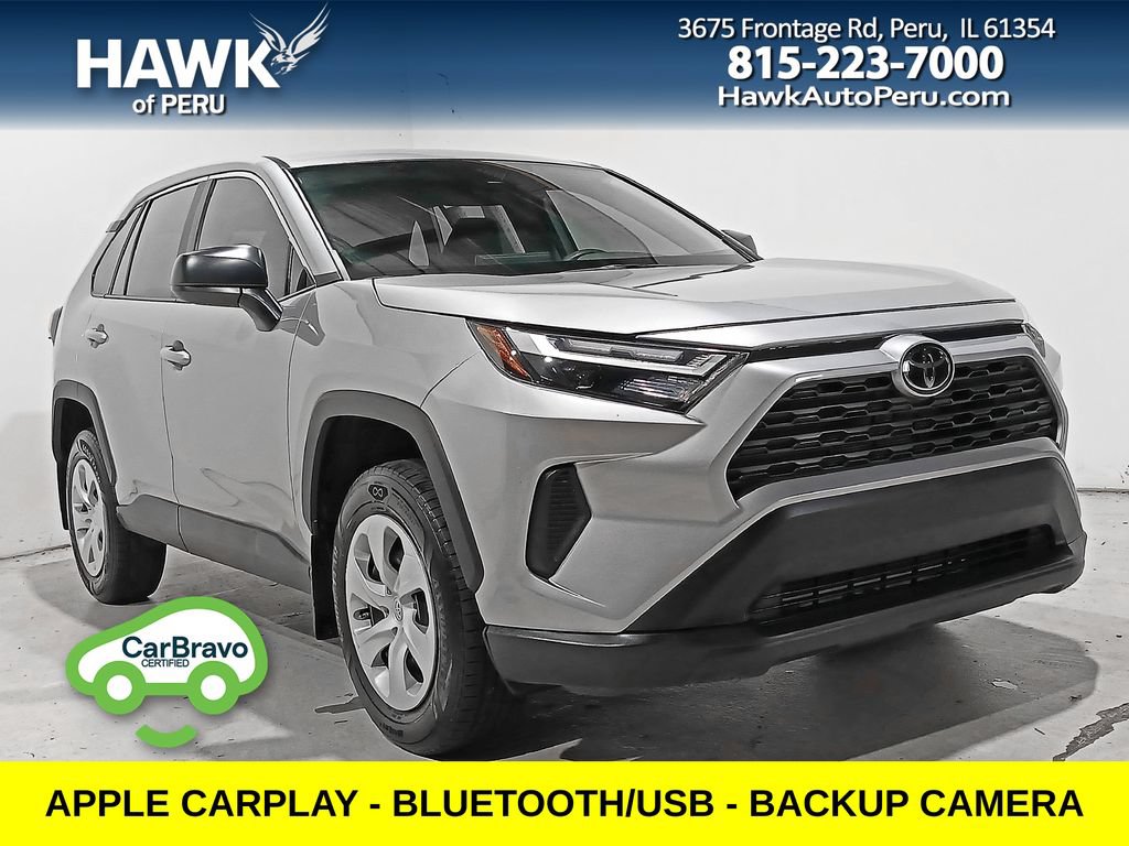 Used 2025 Toyota RAV4 LE AWD/4WD image 1