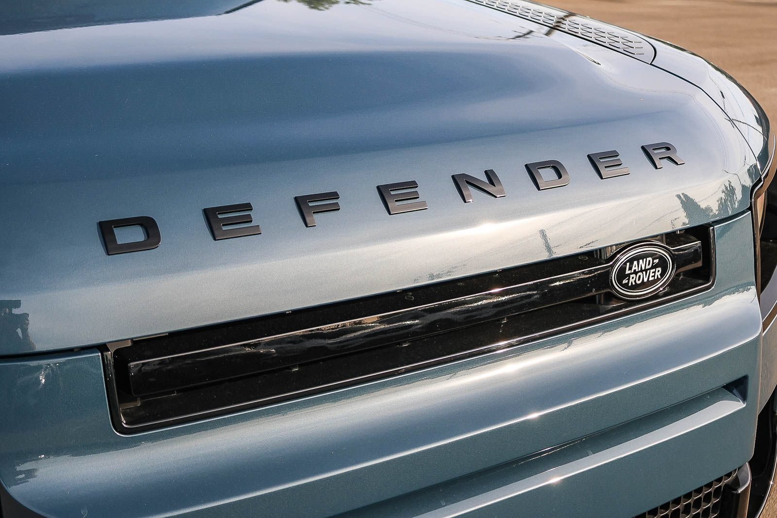 New 2026 Land Rover Defender 110 X-Dynamic SE AWD/4WD image 16