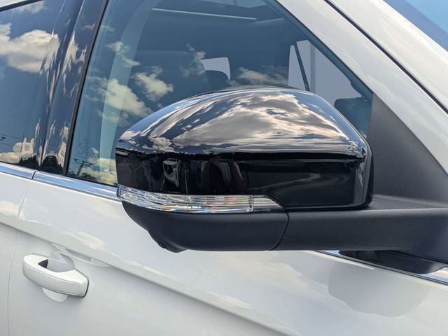 Used 2025 Ford Expedition Max Platinum w/ Platinum Ultimate Package AWD/4WD image 10