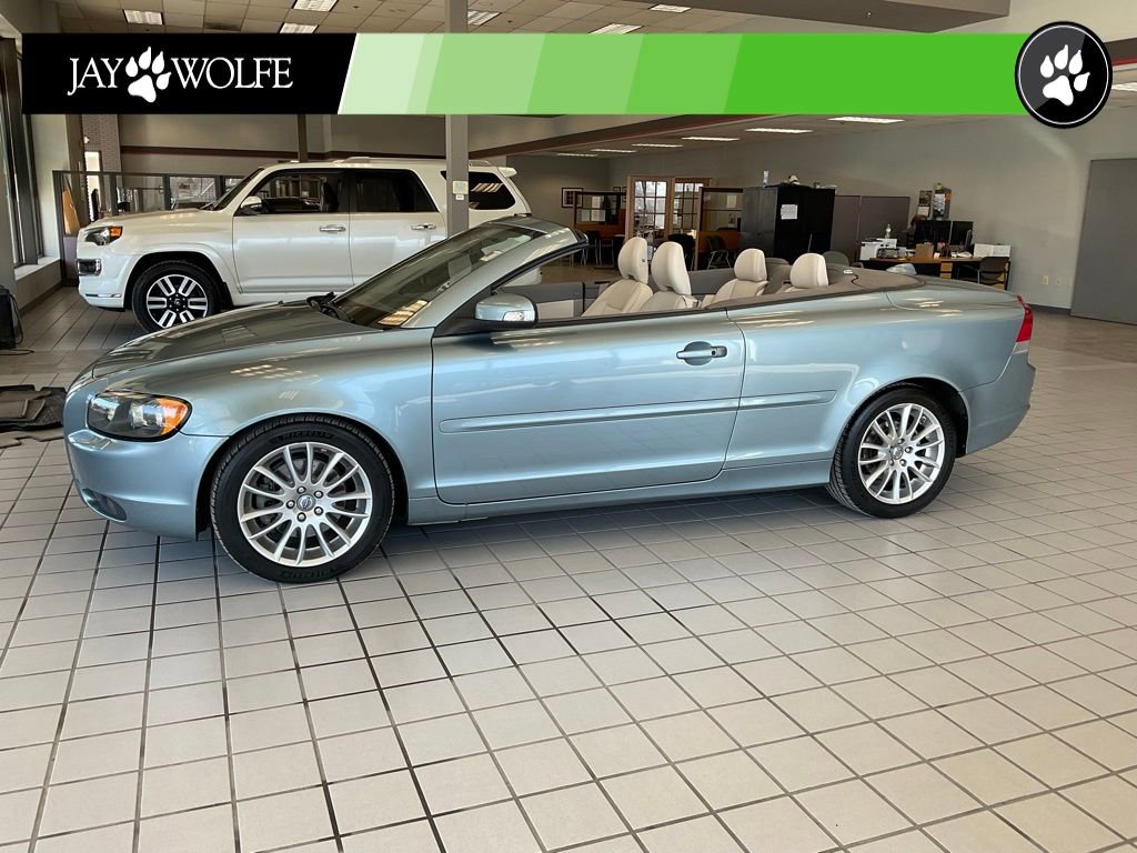 Used 2008 Volvo C70 T5 image 3