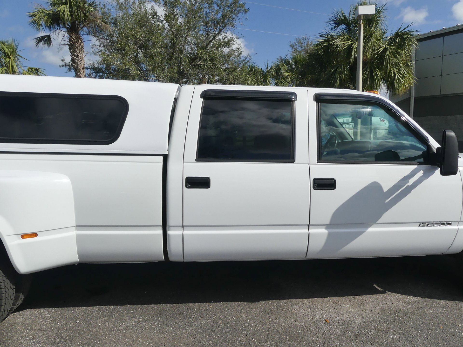 Used 2000 Chevrolet Silverado 3500 2WD Crew Cab image 37