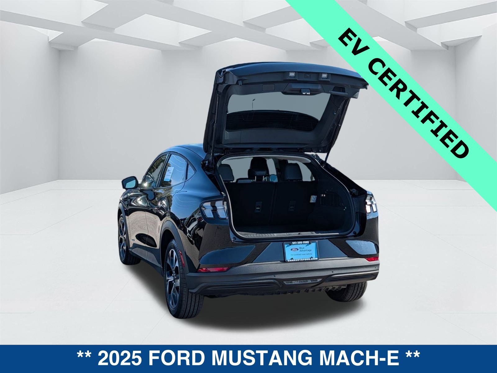 Certified 2025 Ford Mustang Mach-E Select image 13