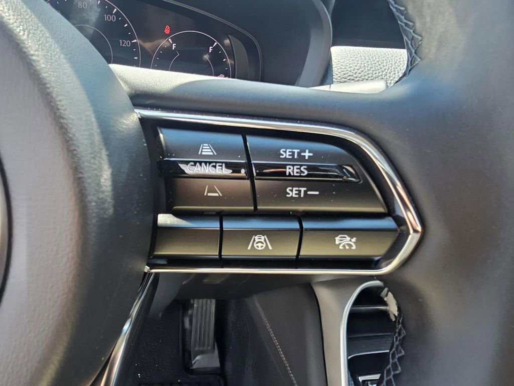 New 2025 MAZDA CX-70 Plug-In Hybrid w/ Premium Pkg image 17
