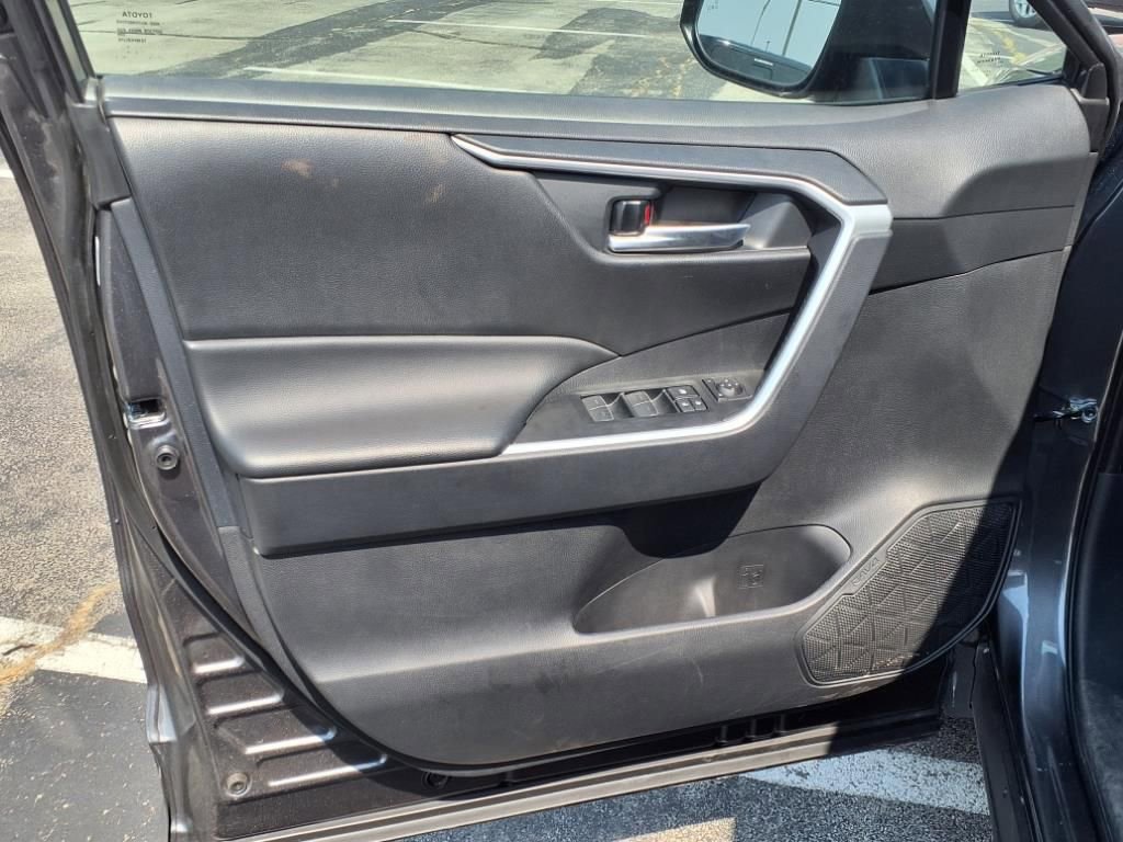Used 2024 Toyota RAV4 XLE image 23