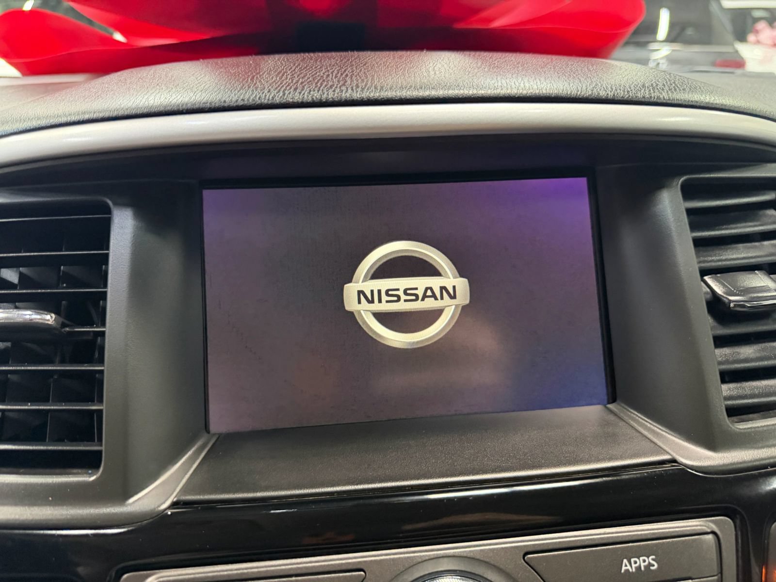 Used 2020 Nissan Pathfinder S AWD/4WD image 34