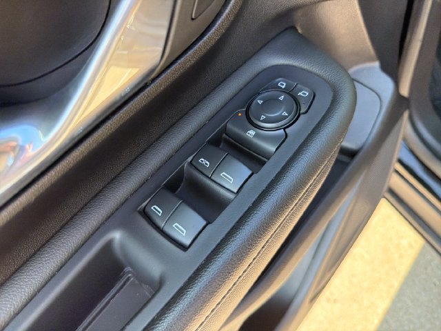 Used 2024 GMC Terrain SLE FWD image 13