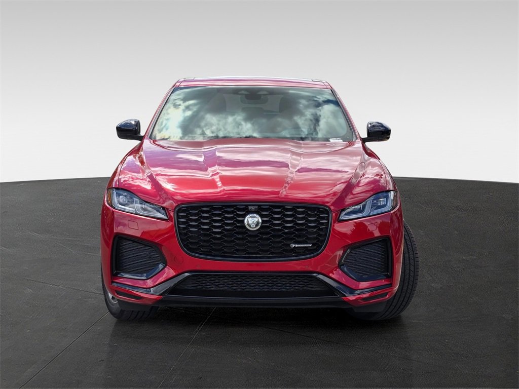 Used 2025 Jaguar F-PACE R-Dynamic S image 2