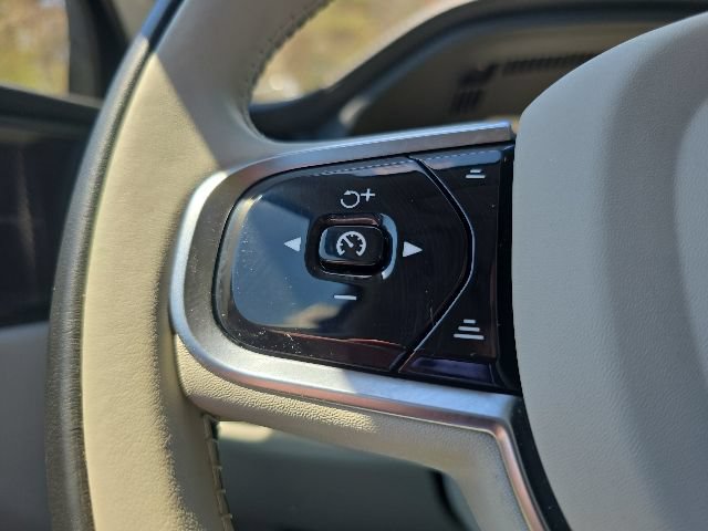 Certified 2024 Volvo XC60 B5 Ultimate AWD/4WD image 32