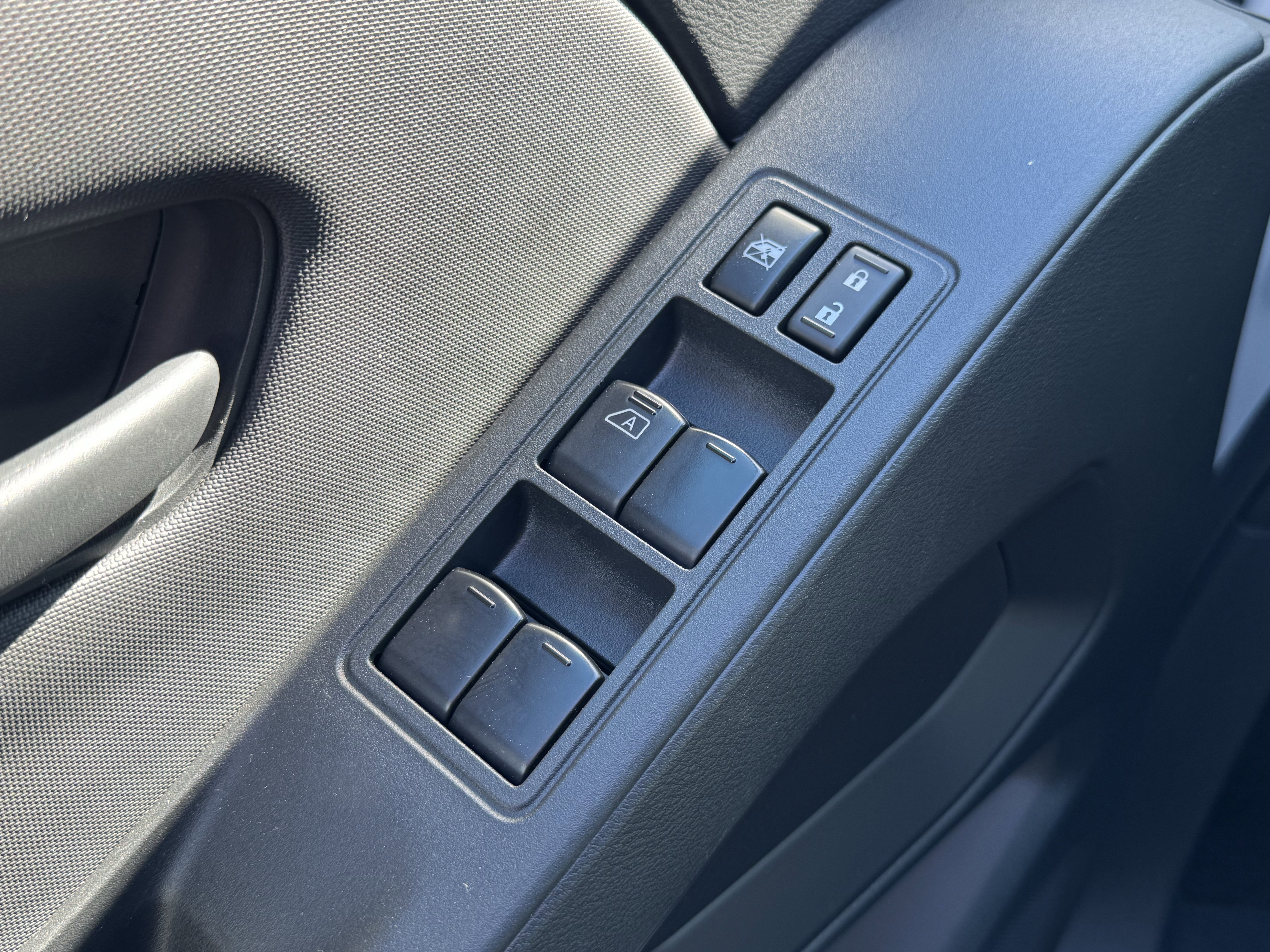 Used 2024 Nissan Frontier S image 15