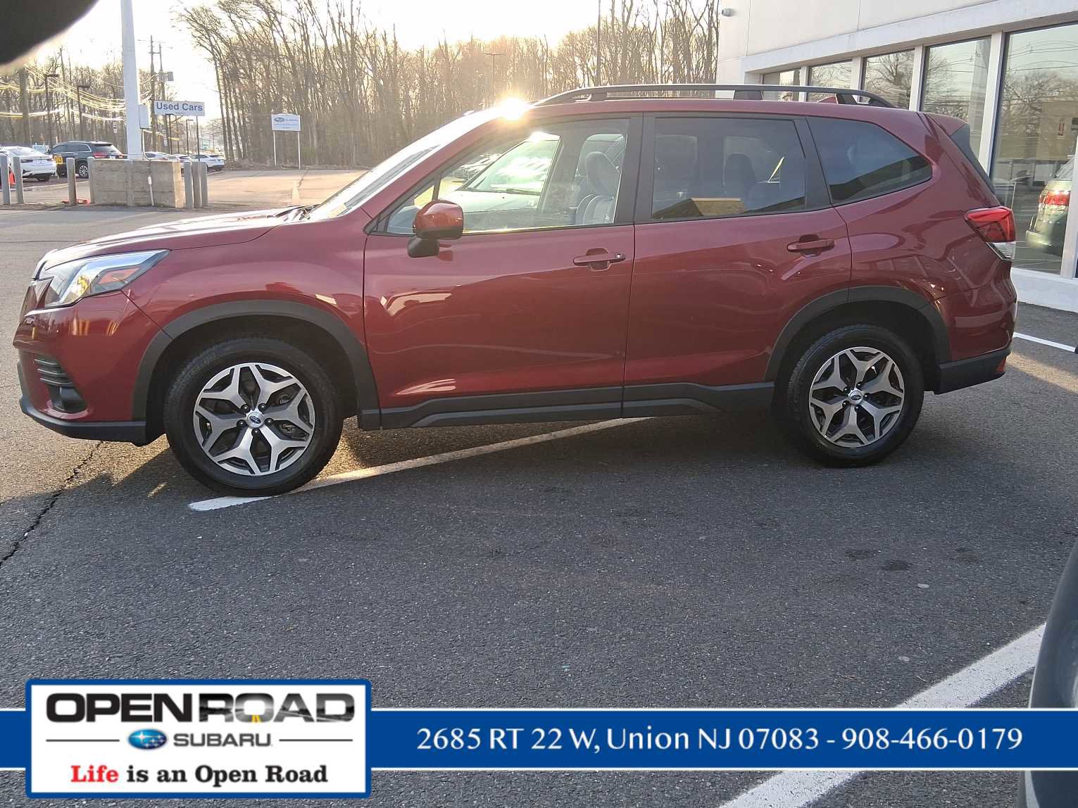 Used 2023 Subaru Forester Premium image 4