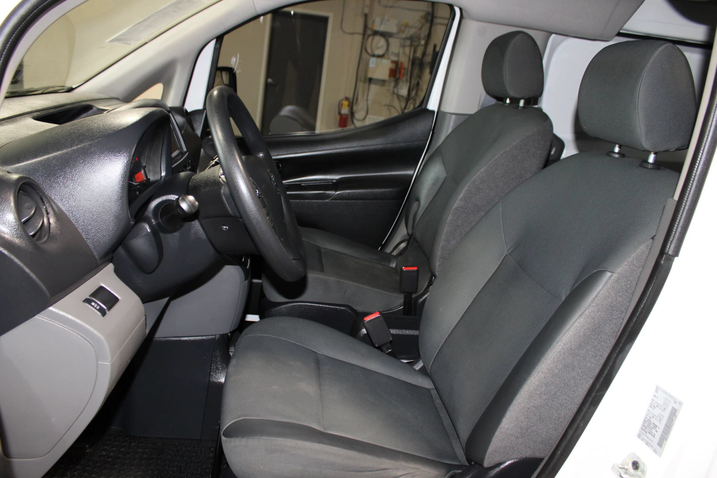 Used 2021 Nissan NV200 S FWD image 16