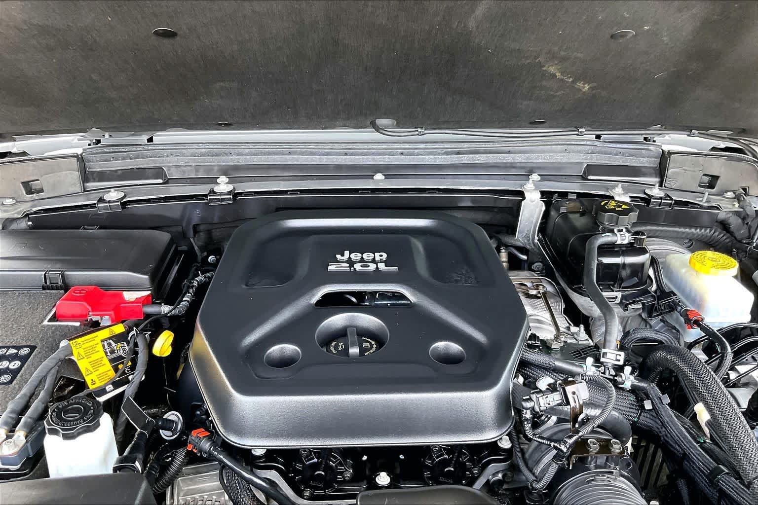 Used 2022 Jeep Wrangler Sport AWD/4WD image 27