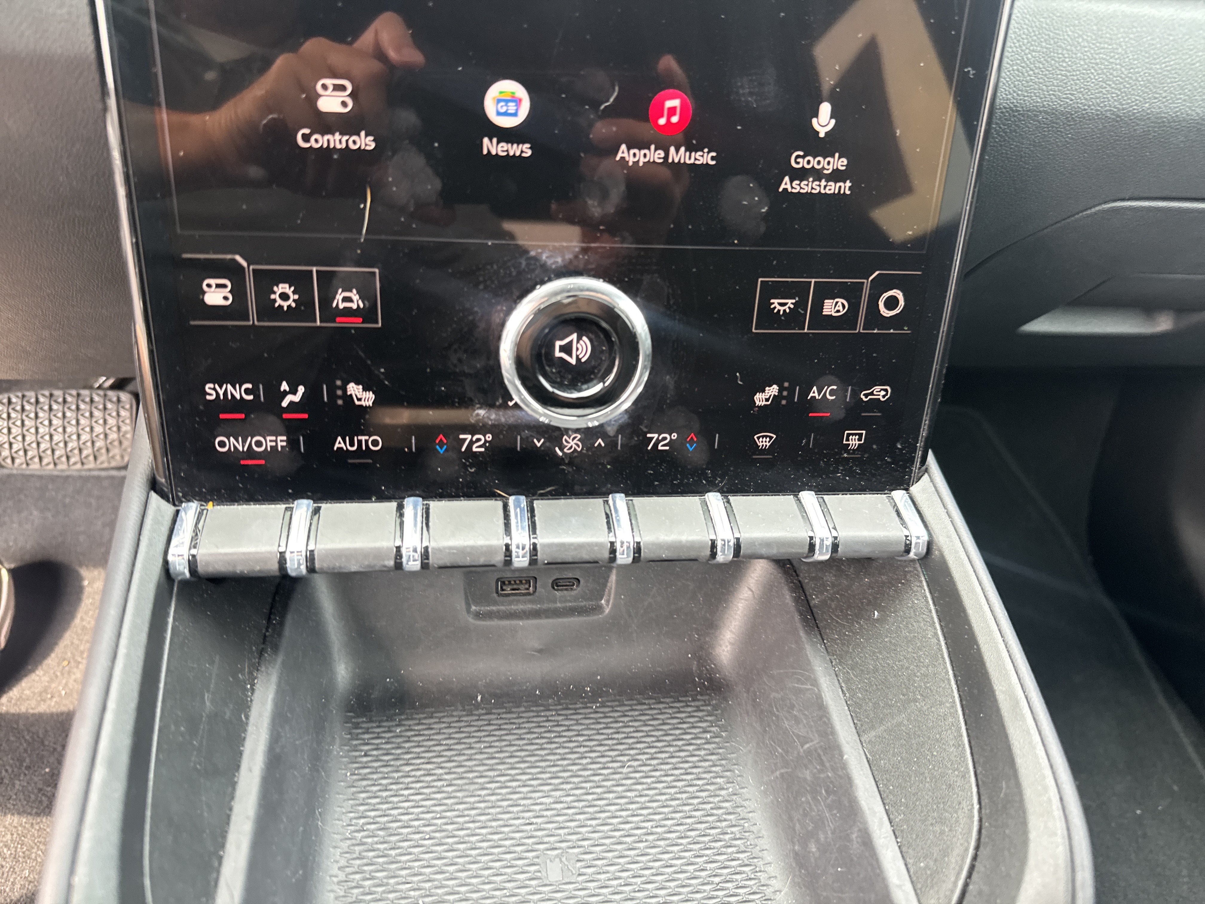 Used 2026 GMC Terrain Elevation w/ Elevation Premium Package AWD/4WD image 25
