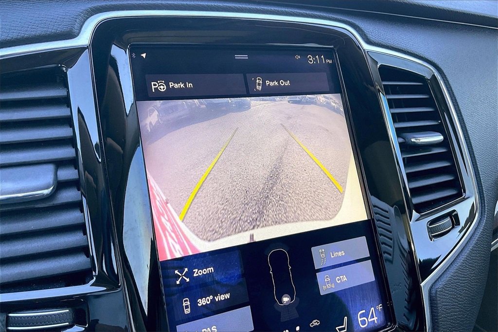 Used 2017 Volvo XC90 T6 Momentum w/ Vision Package image 13