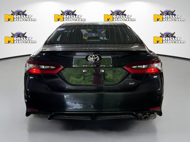 Used 2021 Toyota Camry SE FWD image 5