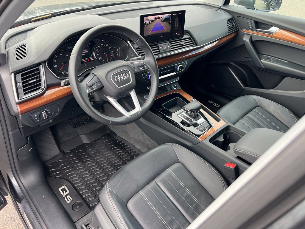 Used 2023 Audi Q5 2.0T Premium w/ Convenience Package AWD/4WD image 15