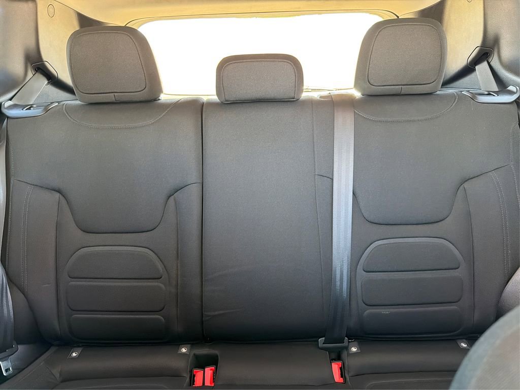 Used 2019 Jeep Renegade Latitude image 15