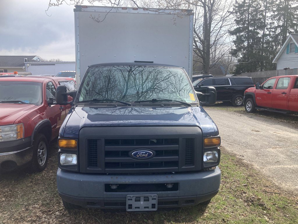 Used 2017 Ford E-350 and Econoline 350 Super Duty w/ Power Windows & Locks Group RWD image 2