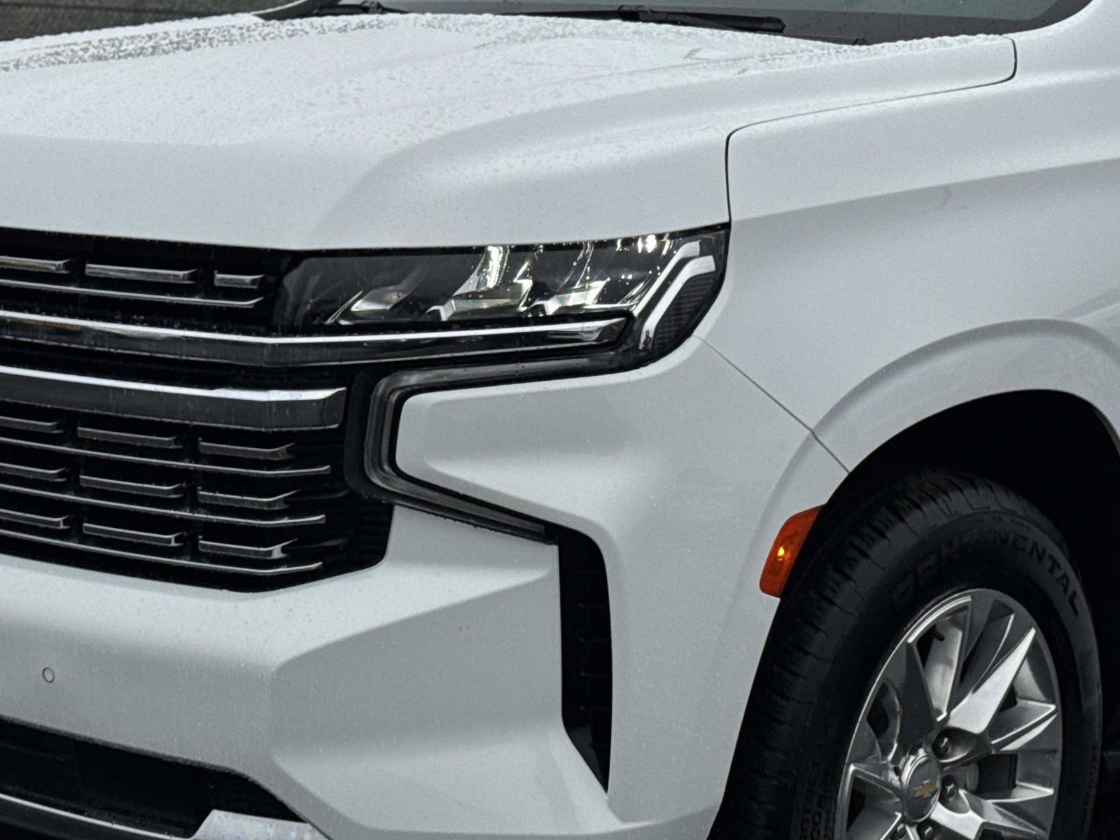 Used 2024 Chevrolet Suburban Premier image 28