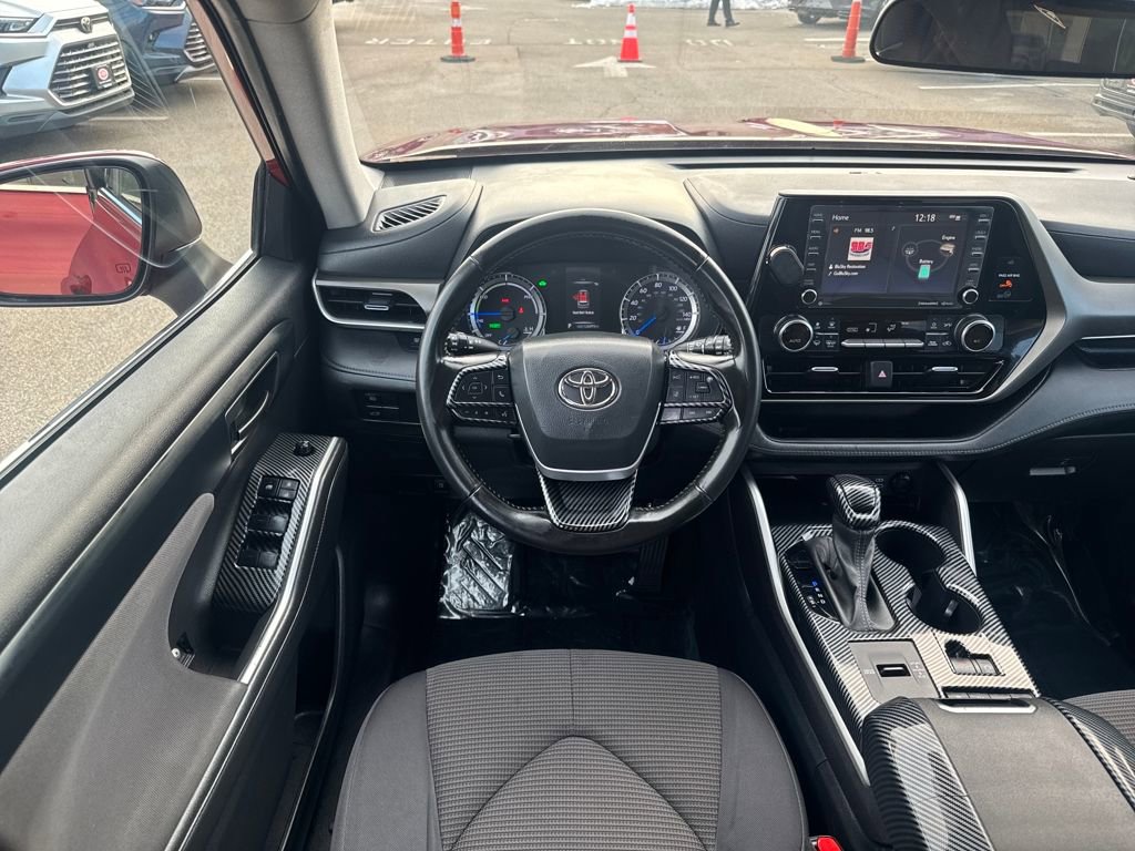 Used 2022 Toyota Highlander LE image 13