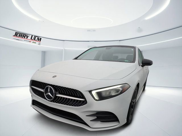 Used 2022 Mercedes-Benz A 220 w/ AMG Line image 6