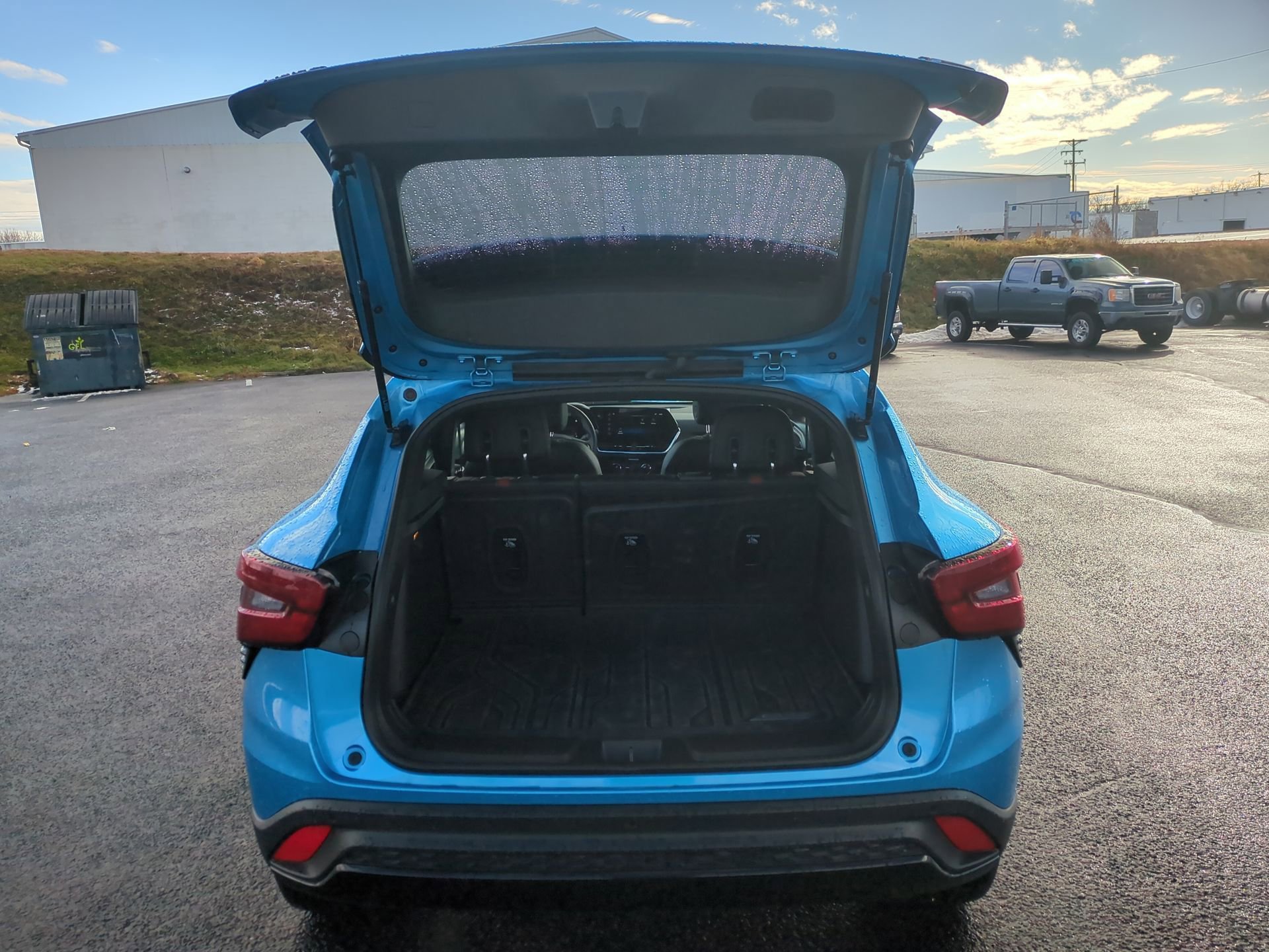 Certified 2025 Chevrolet Trax RS w/ Driver Confidence Package FWD image 26