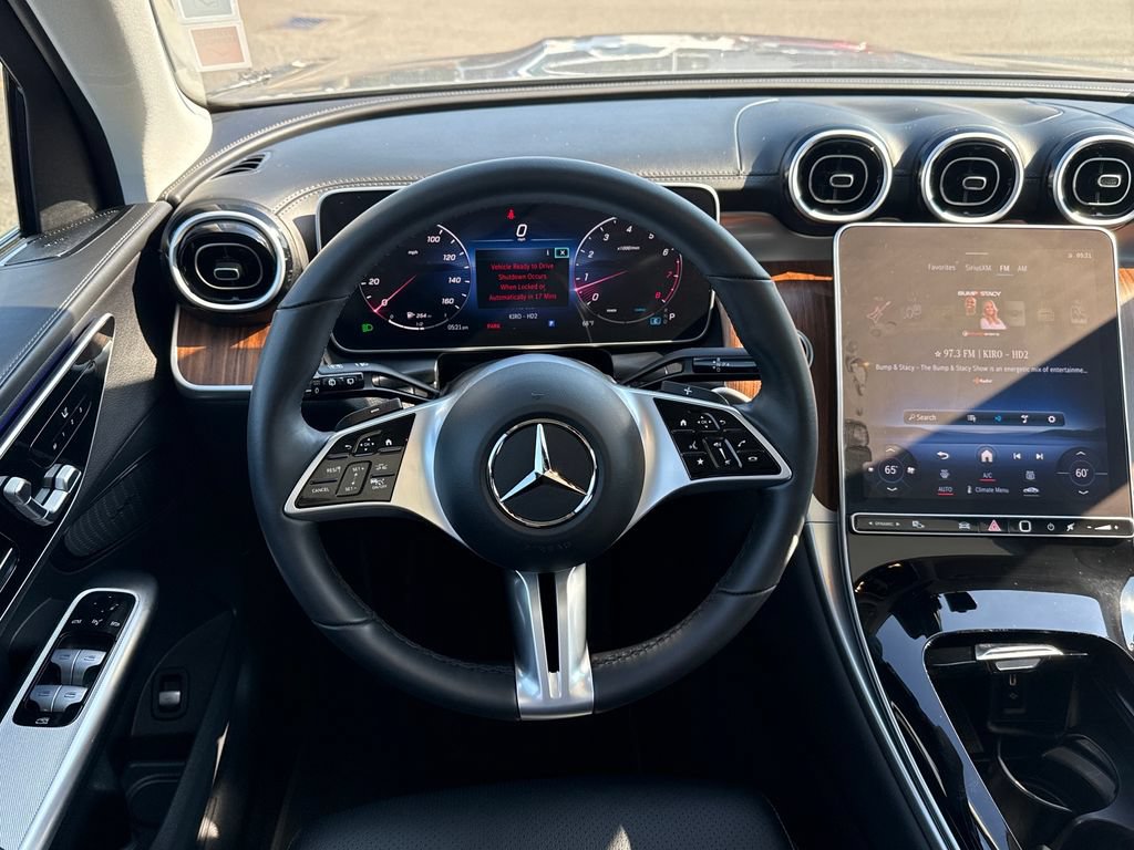 Used 2024 Mercedes-Benz GLC 300 4MATIC image 16