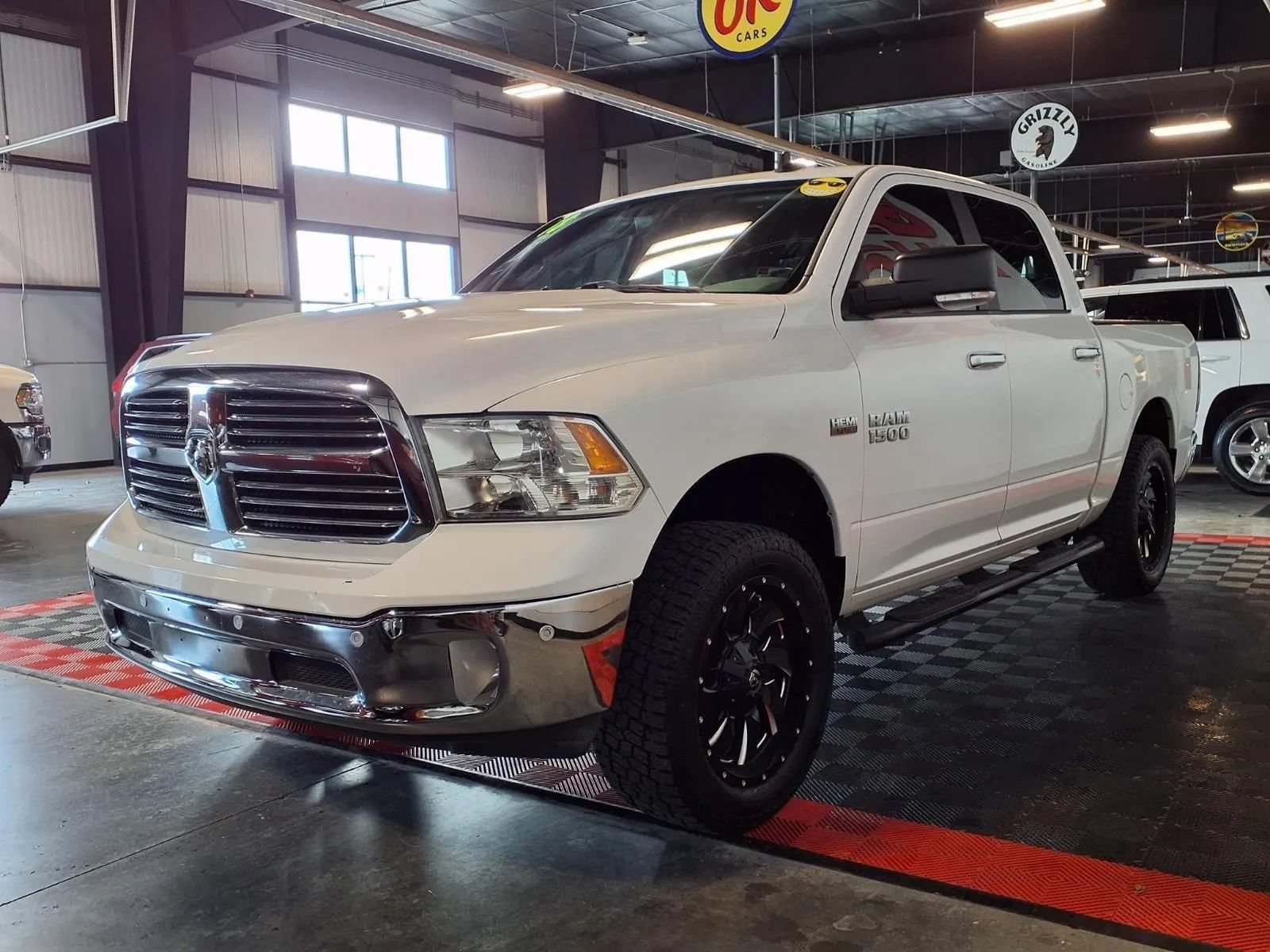 Used 2018 RAM 1500 Big Horn AWD/4WD image 2