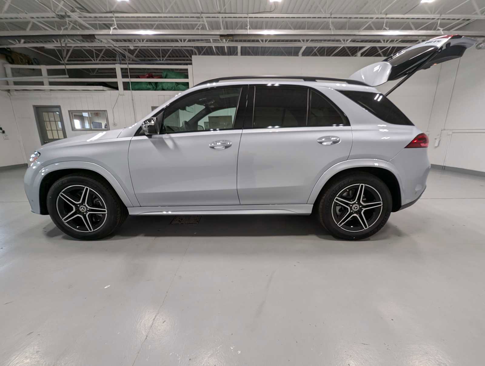 Used 2026 Mercedes-Benz GLE 350 4MATIC image 11