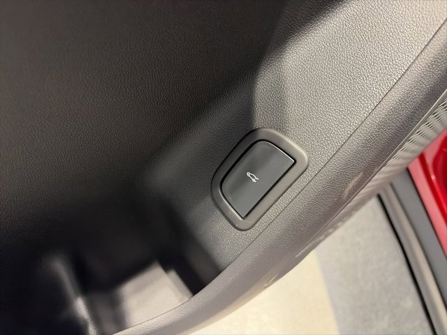 New 2026 Chevrolet Traverse LT w/ Driver Confidence Package image 10