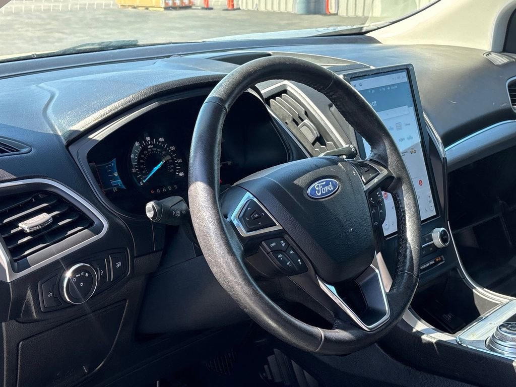 Used 2022 Ford Edge SEL AWD/4WD image 8