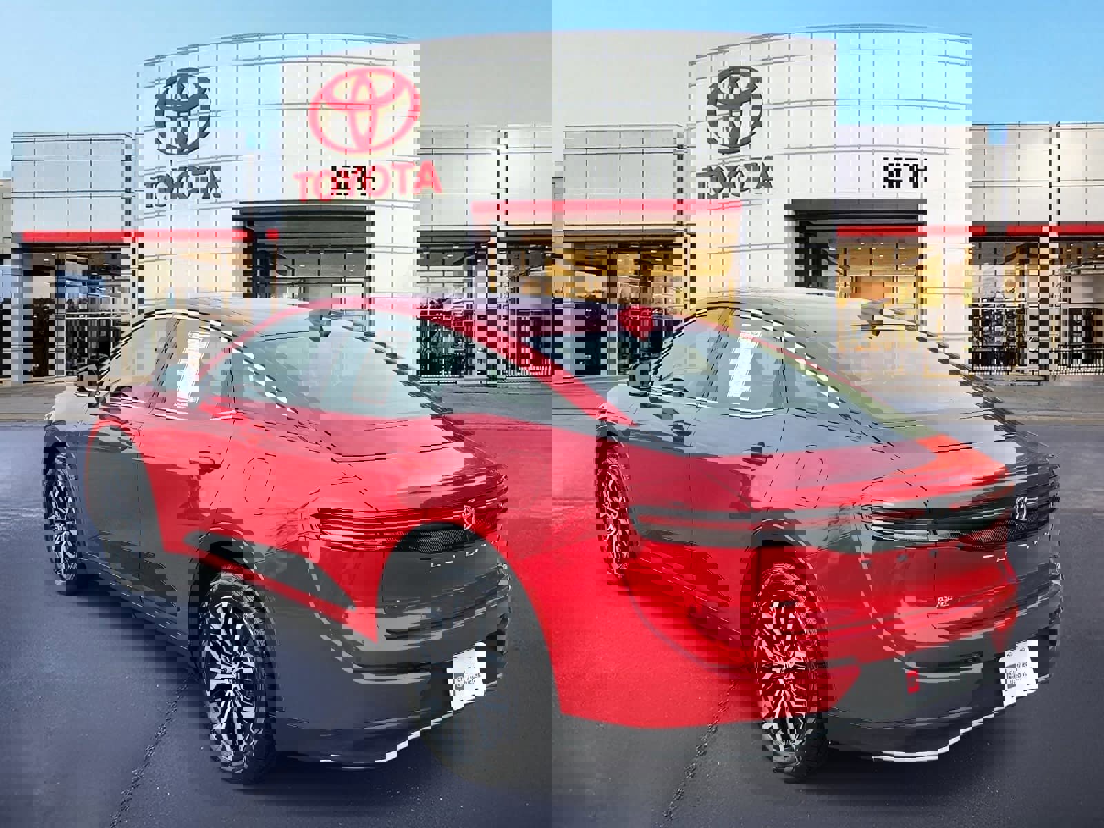 Used 2023 Toyota Crown XLE image 7