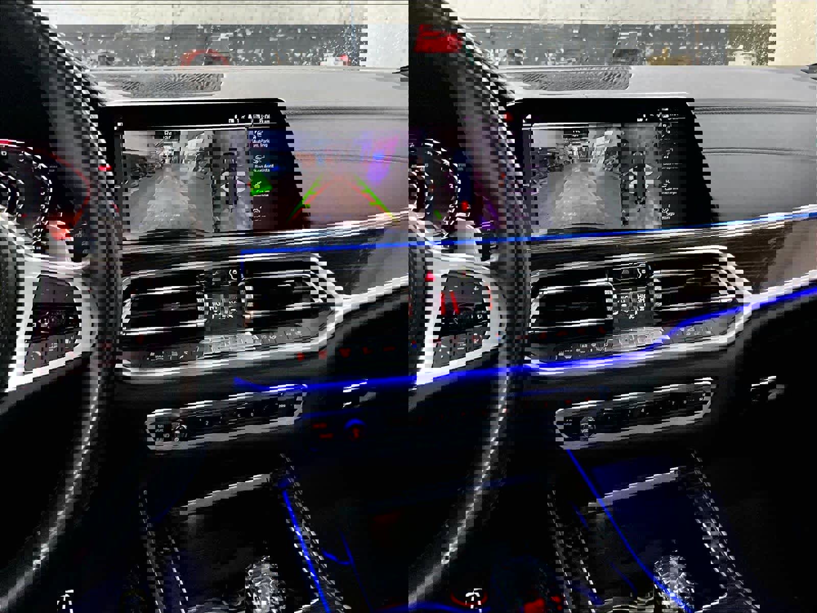 Used 2019 BMW X7 xDrive50i w/ M Sport Package image 9