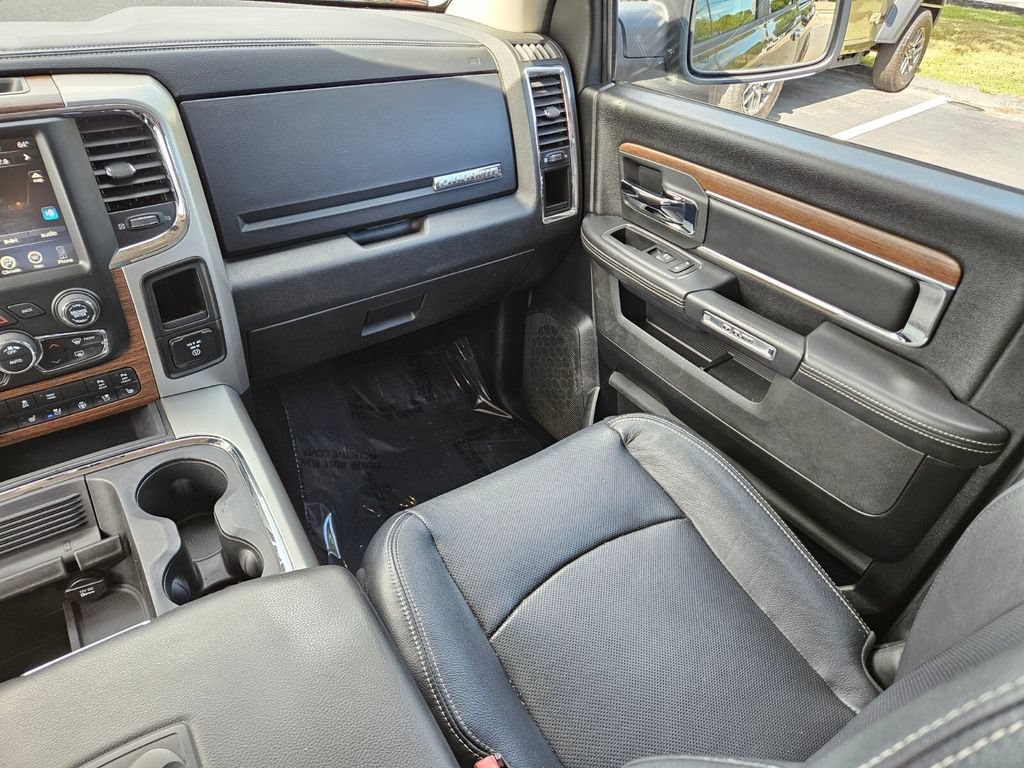 Used 2017 RAM 1500 Laramie w/ Convenience Group AWD/4WD image 15