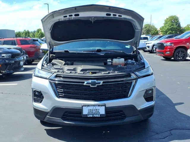 Used 2022 Chevrolet Traverse LT w/ Midnight/Sport Edition FWD image 33