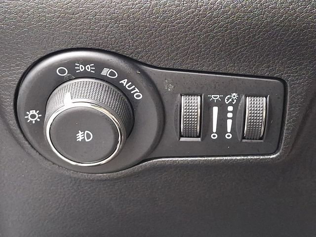 Used 2024 Jeep Compass Limited image 23