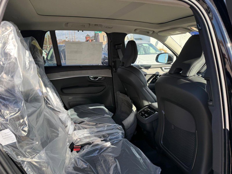 New 2026 Volvo XC90 B6 Ultra w/ Protection Package image 6